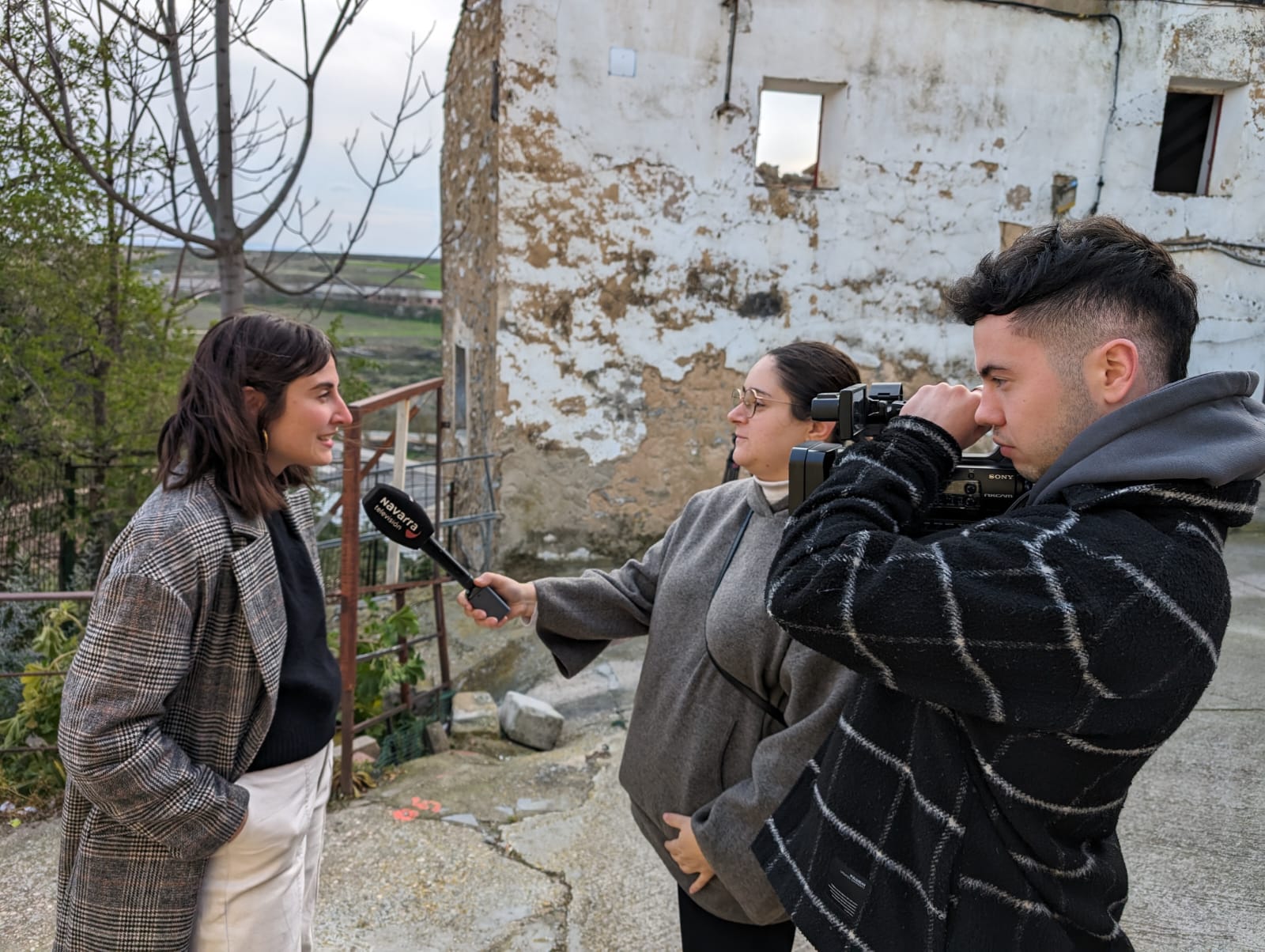 def5c134-0c16-4a45-9341-a96f6f53d595